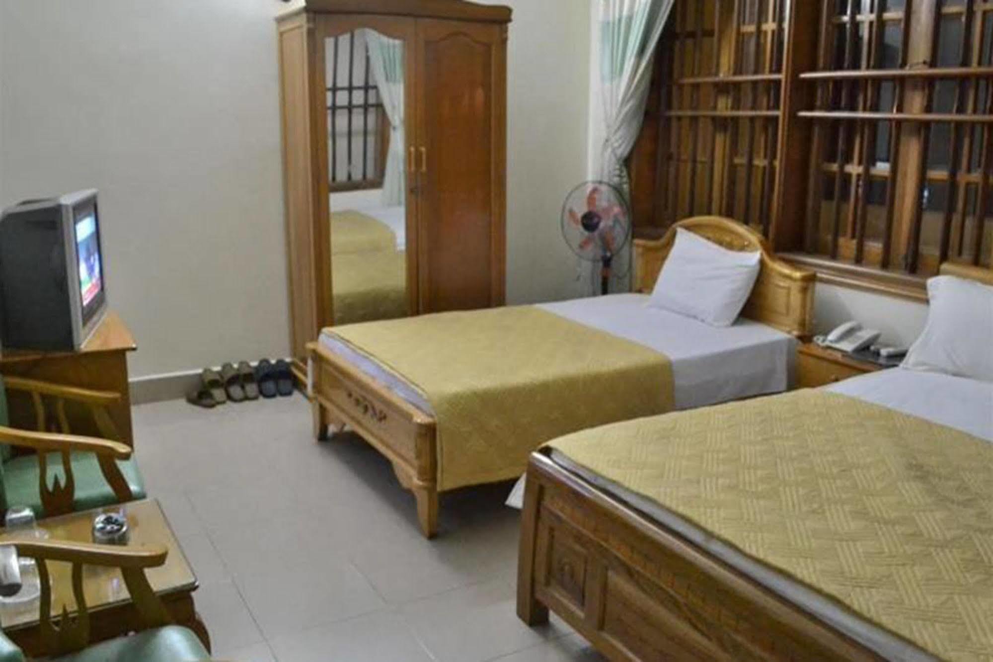 Hoang Ngoc Hotel Dong Khe Sau 外观 照片