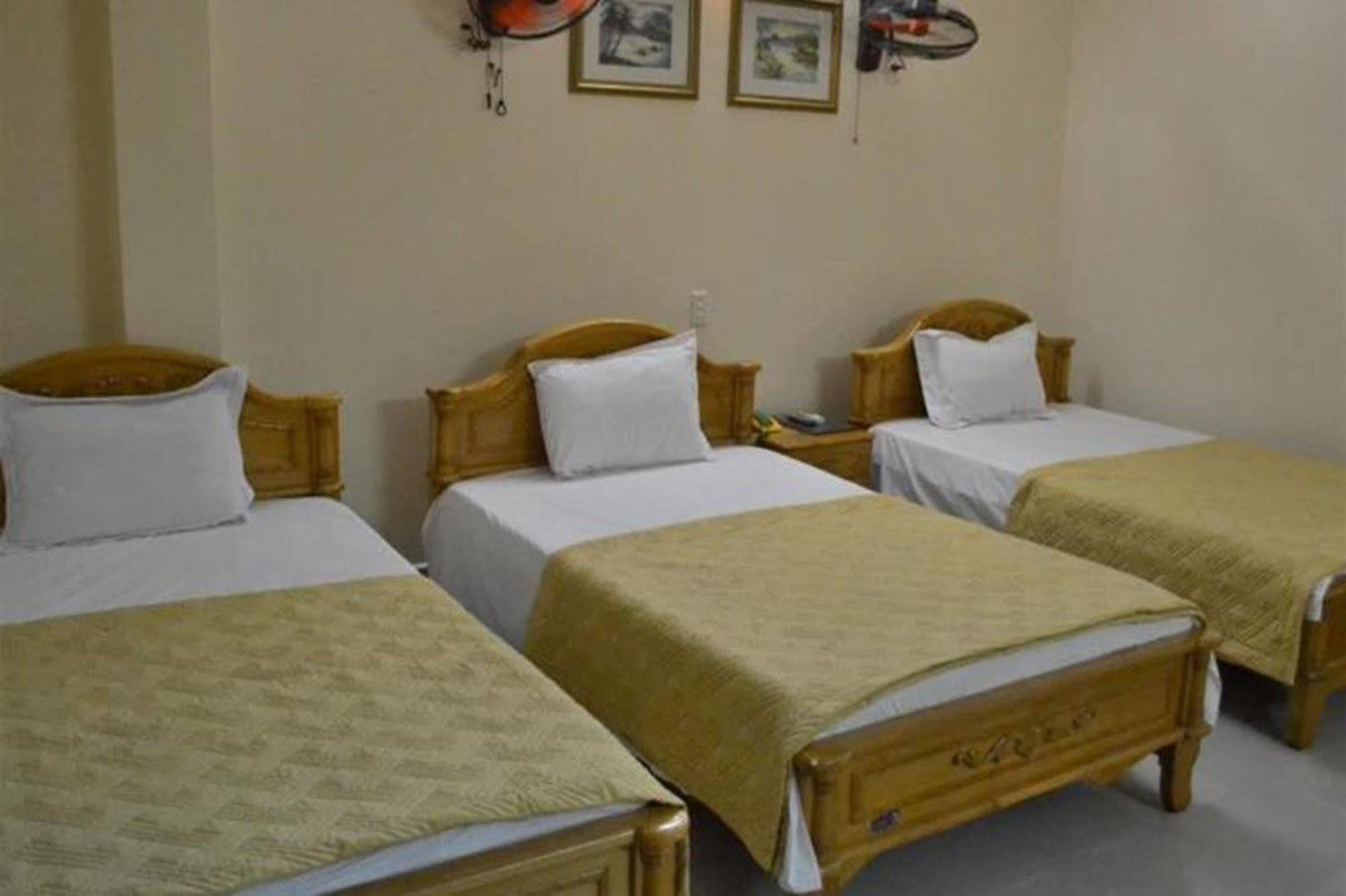 Hoang Ngoc Hotel Dong Khe Sau 外观 照片