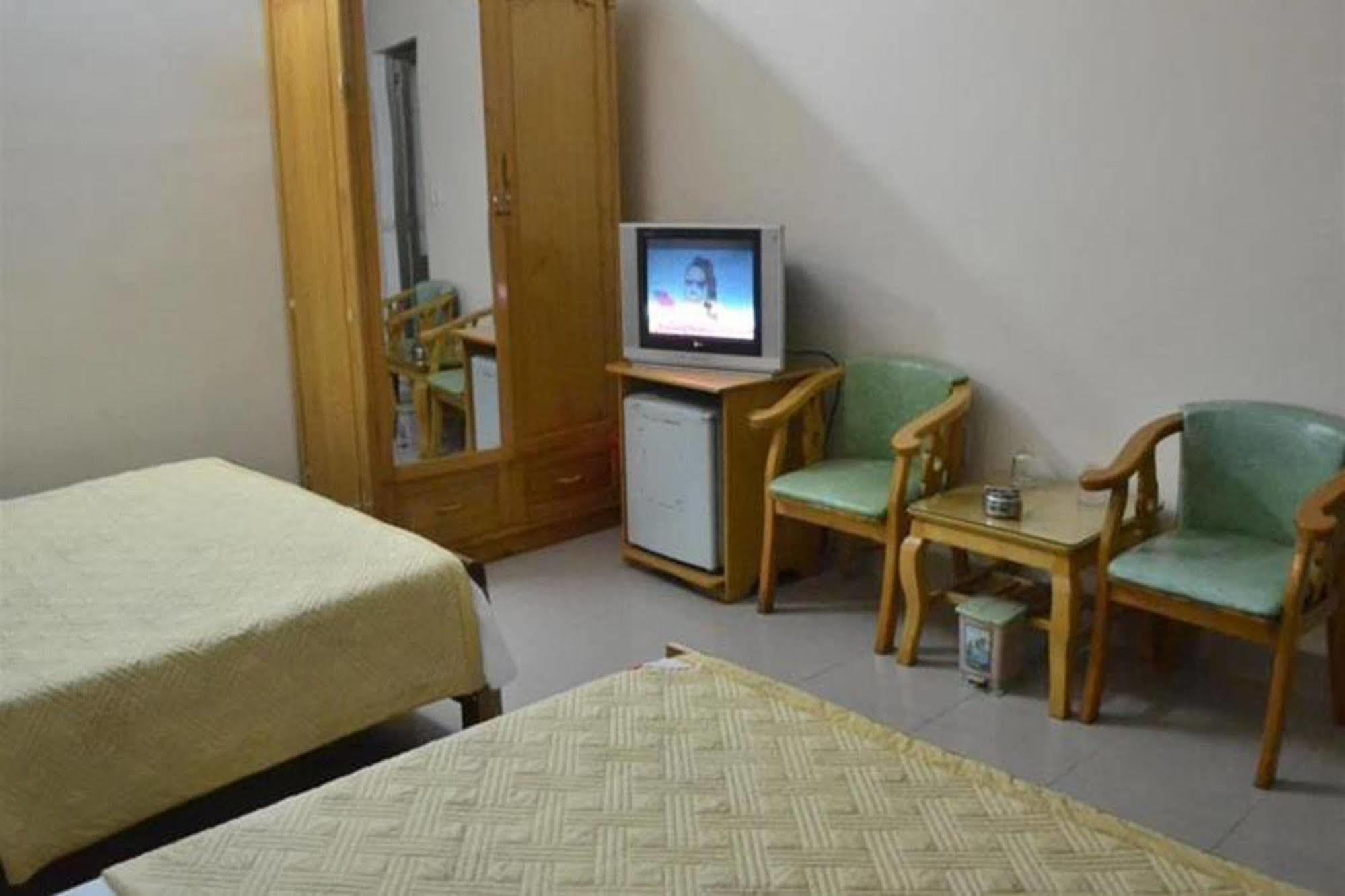 Hoang Ngoc Hotel Dong Khe Sau 外观 照片